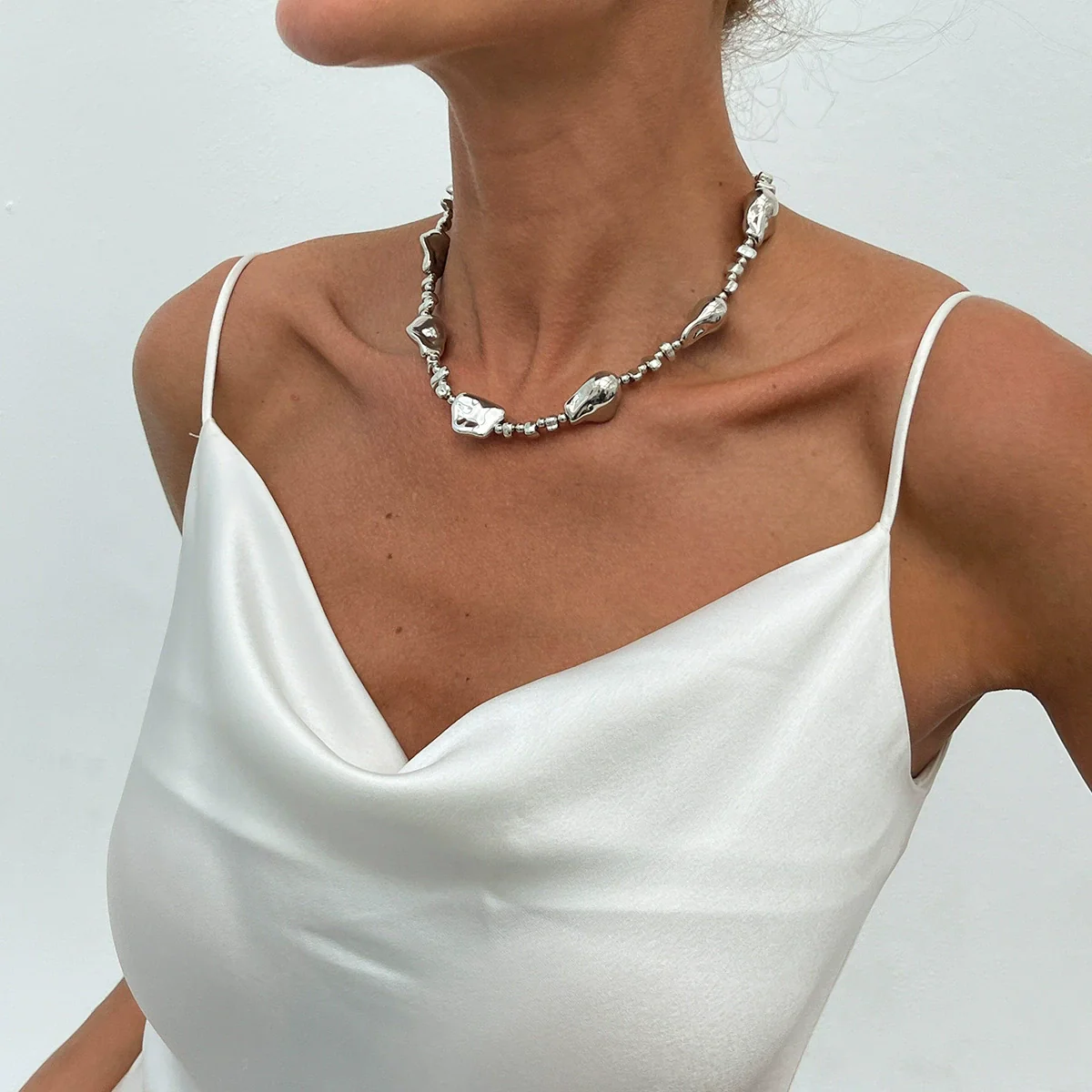 Jewelry Alloy Imitation Pearl Geometric Shaped Copper Clad Iron Chain Electroplated Necklace For Women - Image 10