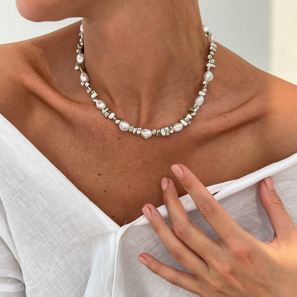 Jewelry Alloy Imitation Pearl Geometric Shaped Copper Clad Iron Chain Electroplated Necklace For Women - Image 7