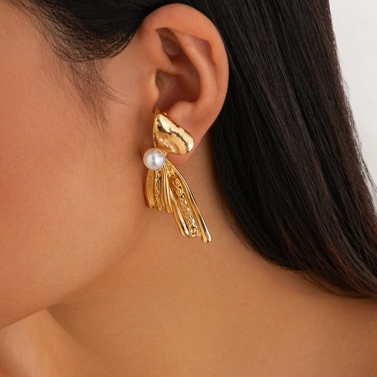 Jewelry Alloy Imitation Pearl Tassel Bow Tie Earrings Electroplated For Women Minimalist Style - Image 2