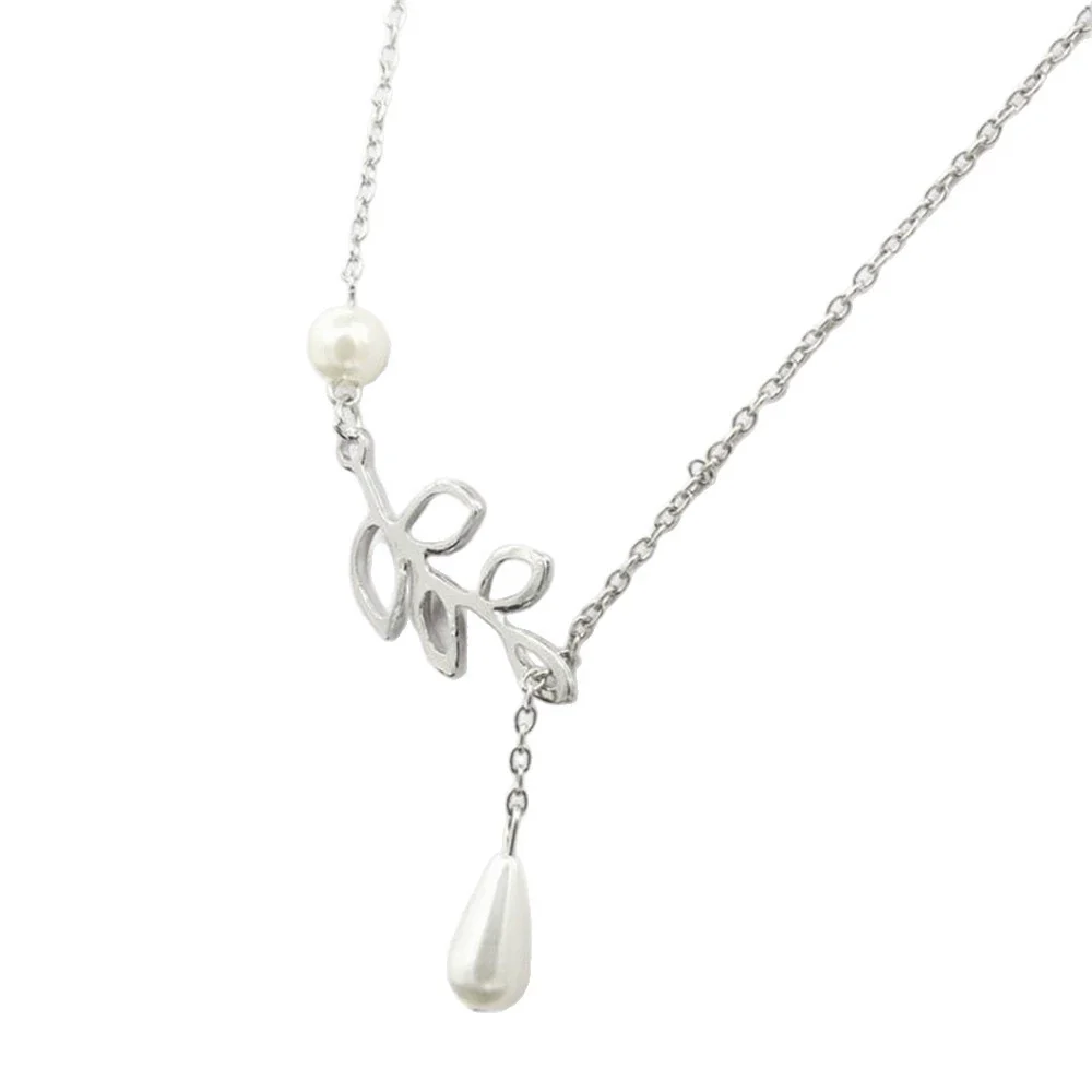 Jewelry Alloy Leaf Pendant Women's Necklace With Electroplating And O Word Chain - Image 5