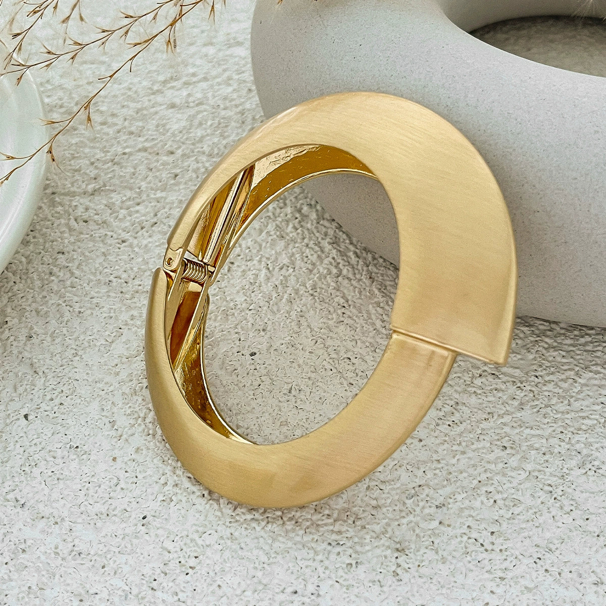 Jewelry Alloy Light Luxury Irregular Bracelet Electroplated - Image 8