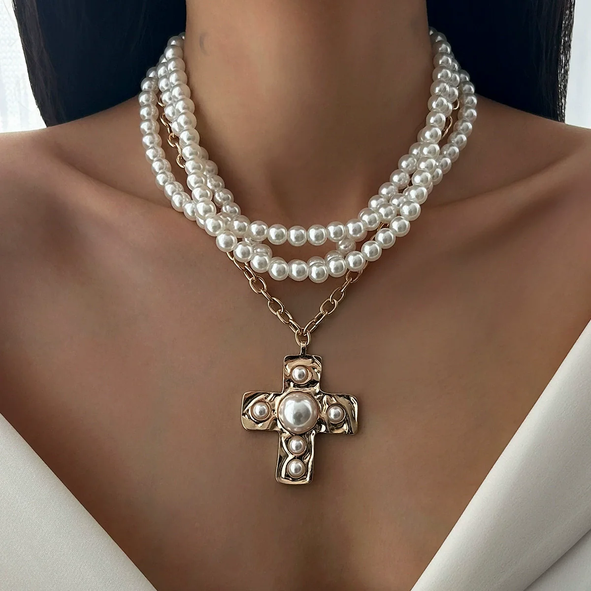 Jewelry Alloy Pendant Clavicle Chain With Geometric Pattern Imitation Pearl Beaded Electroplated For Women
