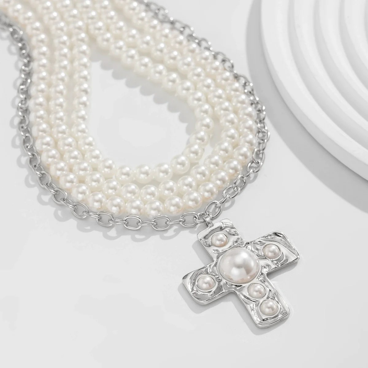 Jewelry Alloy Pendant Clavicle Chain With Geometric Pattern Imitation Pearl Beaded Electroplated For Women - Image 4