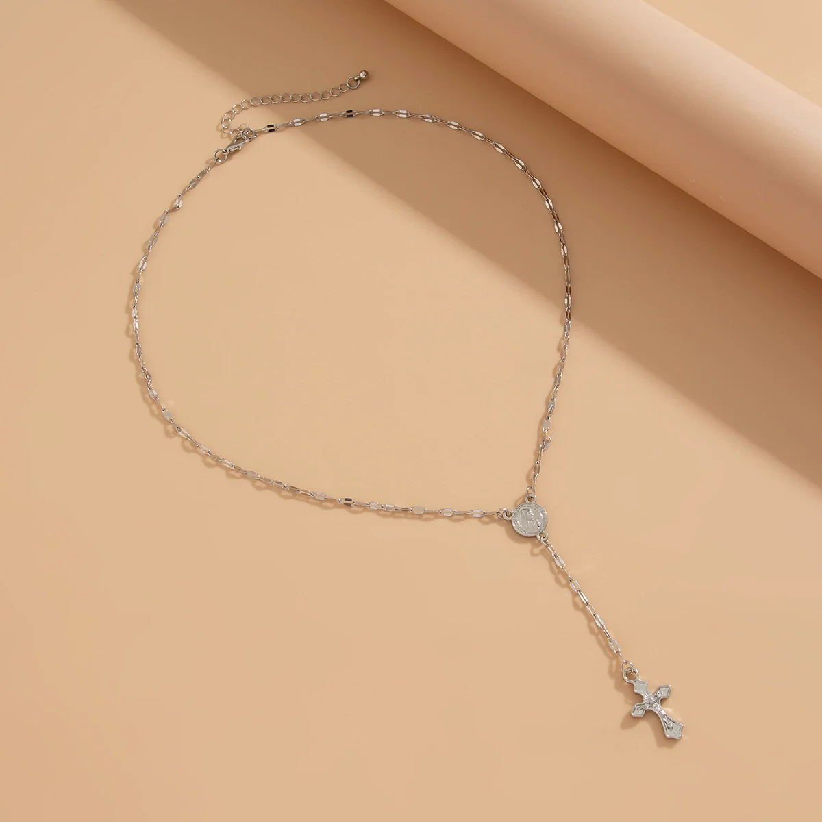 Jewelry Alloy Pendant Necklace With Geometric Pattern Copper Chain Electroplated For Women - Image 4