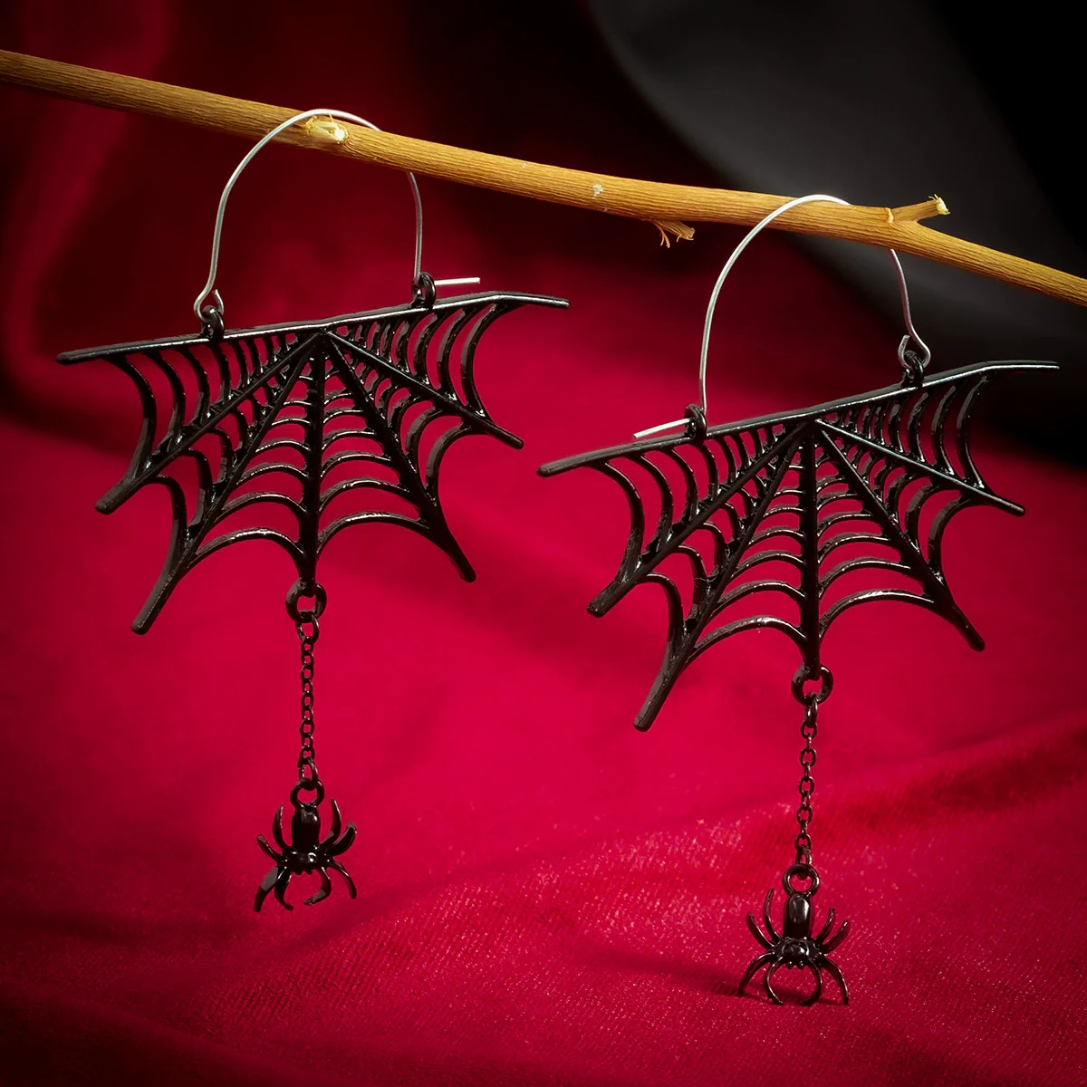 Jewelry Alloy Spider Animal Zodiac Hollow Electroplated Tassel Earrings For Women Dark Style - Image 4