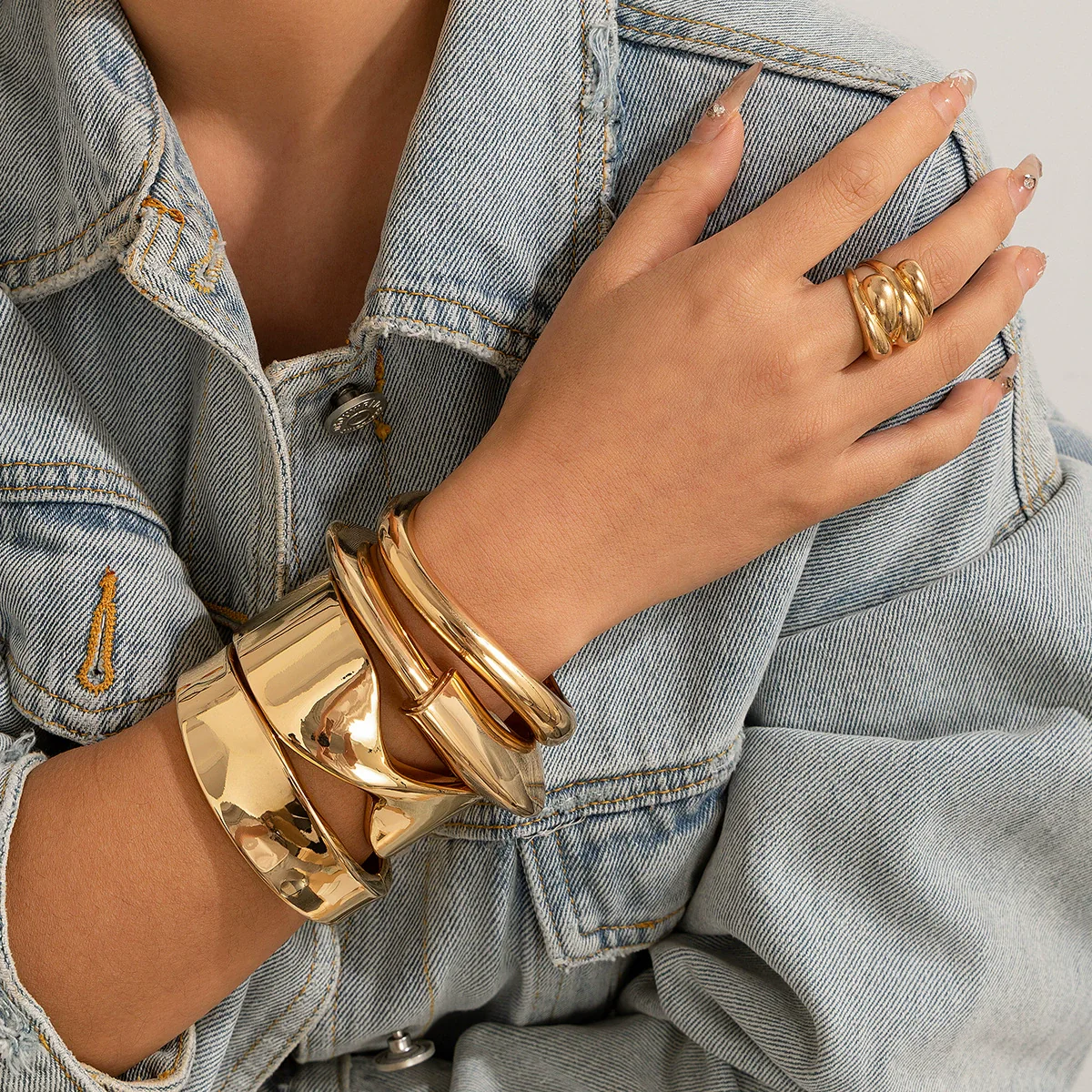 Jewelry Alloy Square Notch Irregular Exaggerated Design Electroplated Bracelet - Image 3