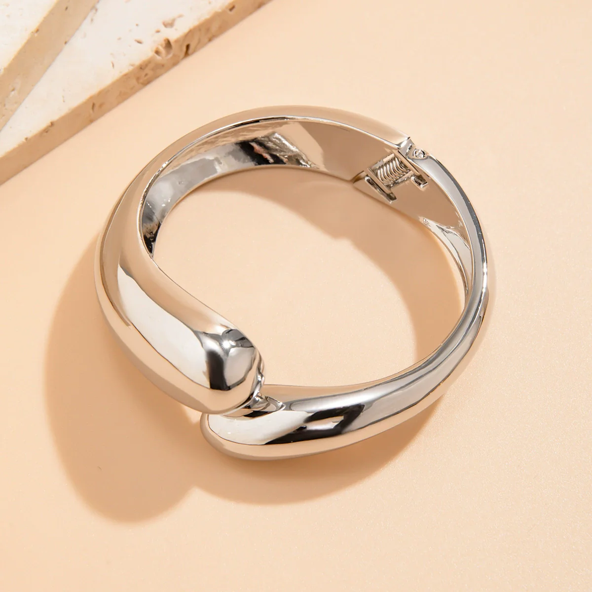 Jewelry Alloy Square Notch Irregular Exaggerated Design Electroplated Bracelet - Image 7