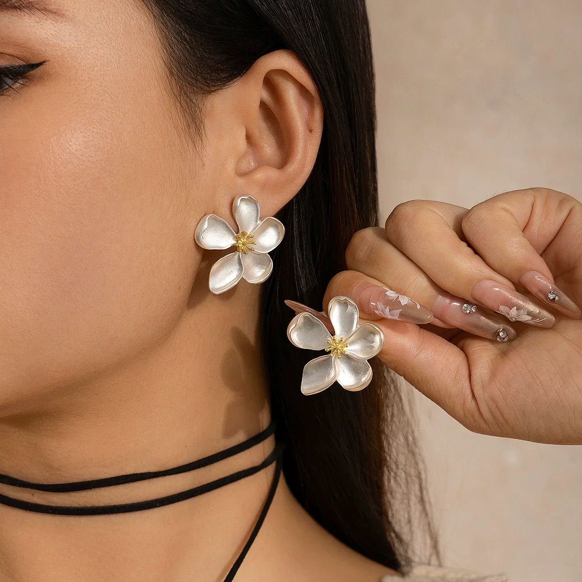 Jewelry Alloy Three Dimensional Flower Vintage Style Necklace And Earrings Set With Wax Thread Chain - Image 8