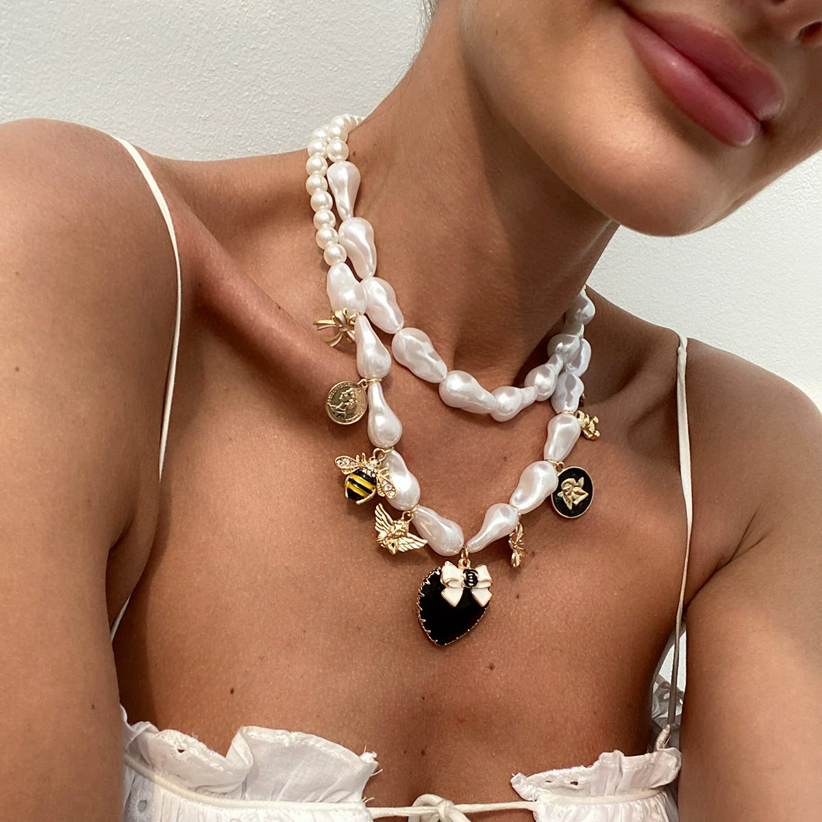 Jewelry Baroque Imitation Pearl Alloy Beaded Necklace With Heart Shape Pendant And Electroplating Design - Image 3