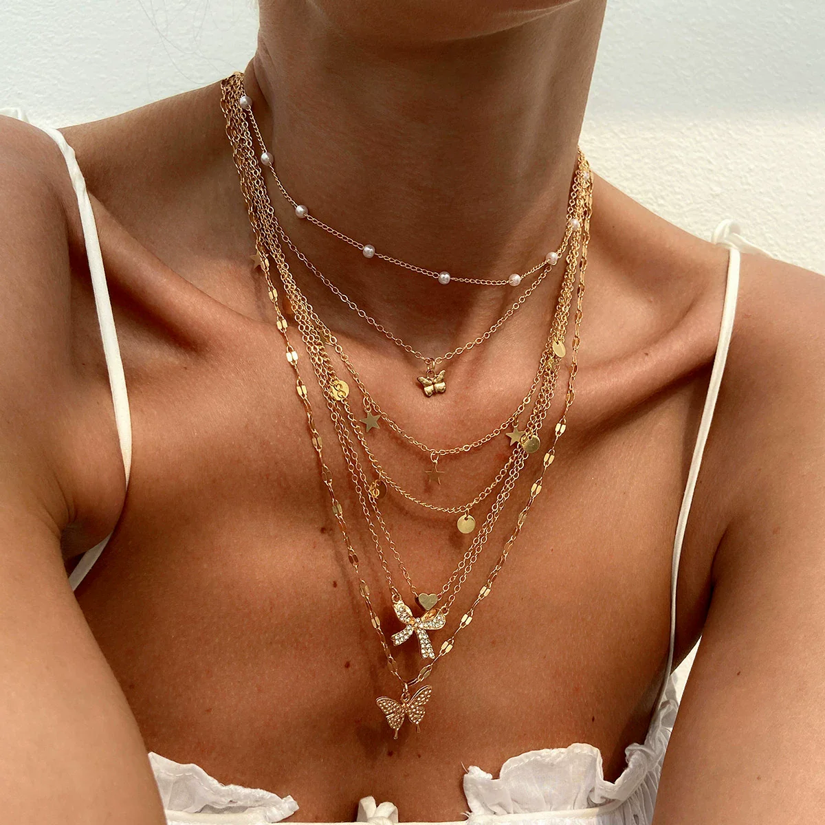 Jewelry Butterfly Alloy Pendant Clavicle Chain Simple Geometric Style Copperclad Iron Chain Imitation Pearl Rhinestone Electroplated