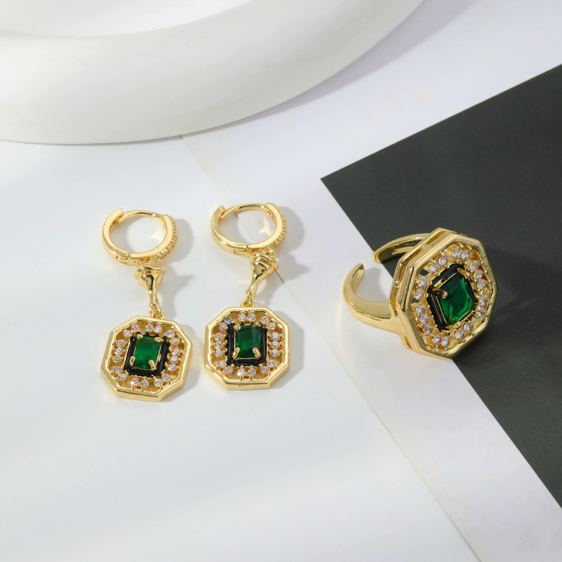 Jewelry Copper Inlaid Zircon Geometric Heart Shape Electroplating Set - Image 4
