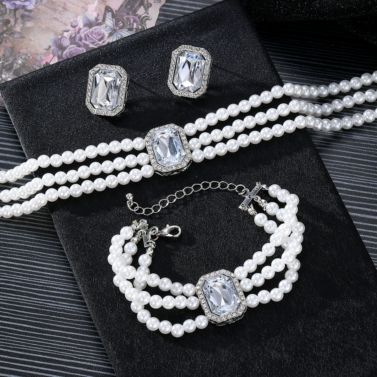 Jewelry Elegant Multilayer Imitation Pearl Necklace With Love Water Drop Bell Pattern Artificial Crystal Pendant For Women - Image 4