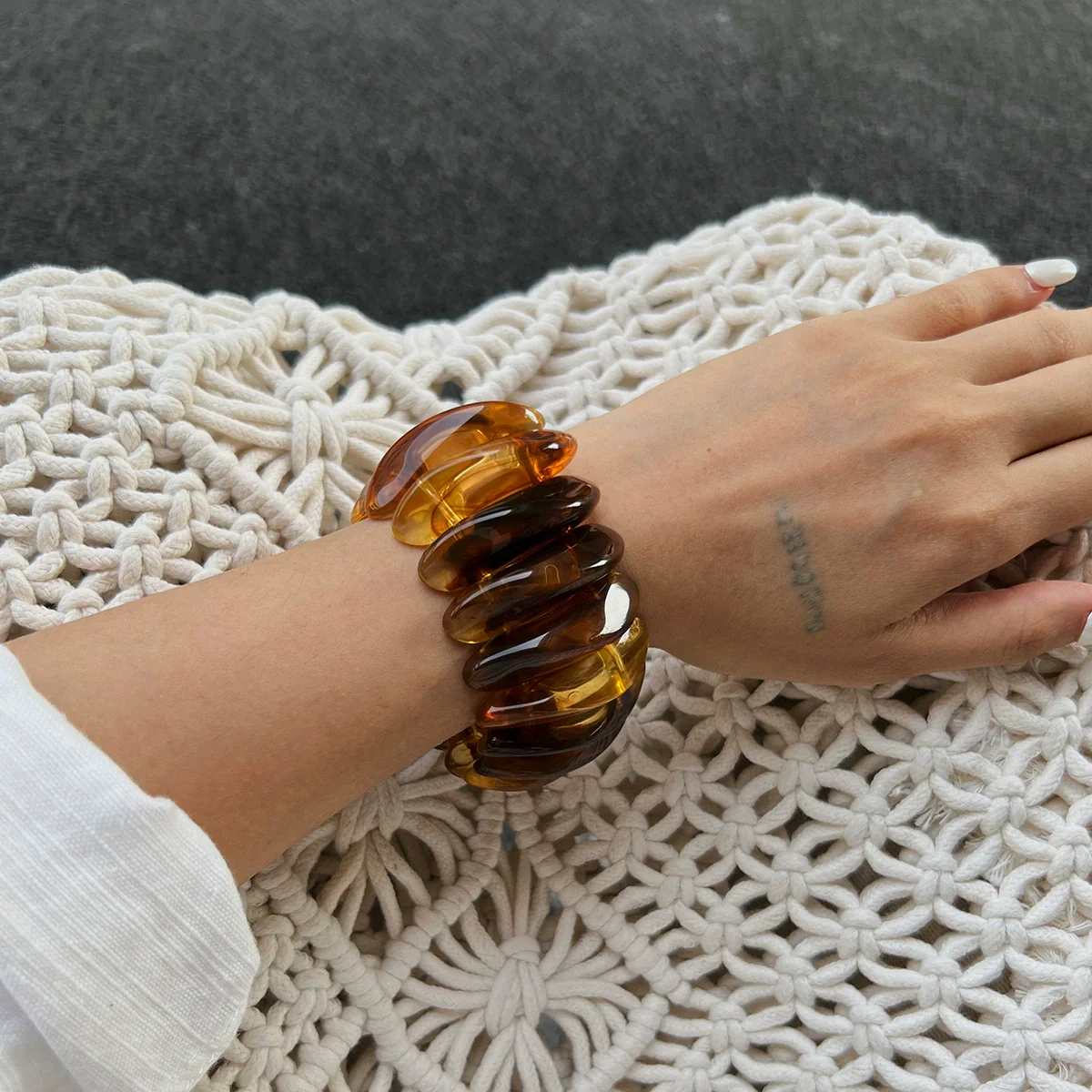 Jewelry Fashionable Retro Resin Asymmetrical Polygonal Elastic Handmade Bracelet - Image 6