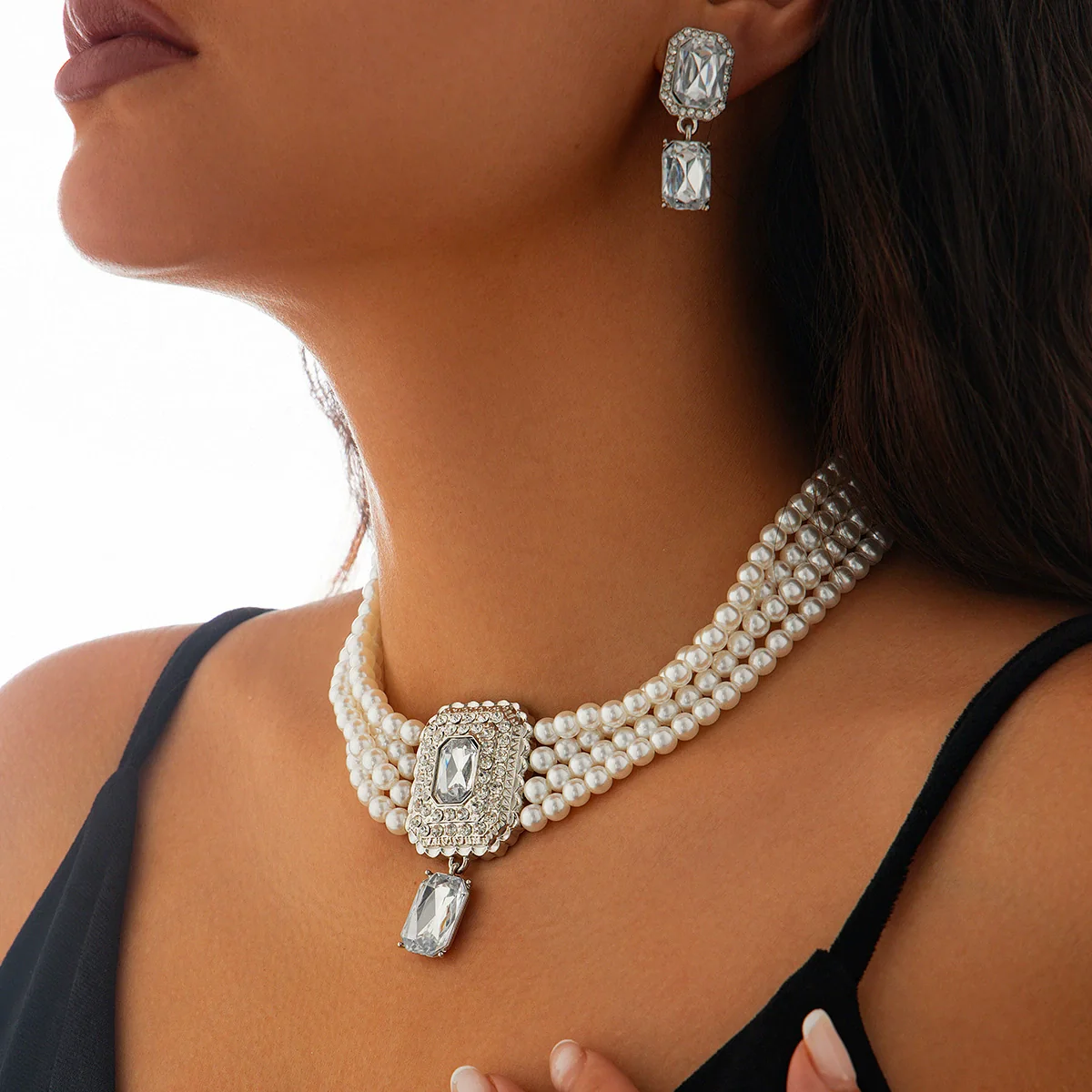 Jewelry Imitation Pearl Alloy Geometric Light Luxury Multilayer Clavicle Chain Electroplated - Image 9
