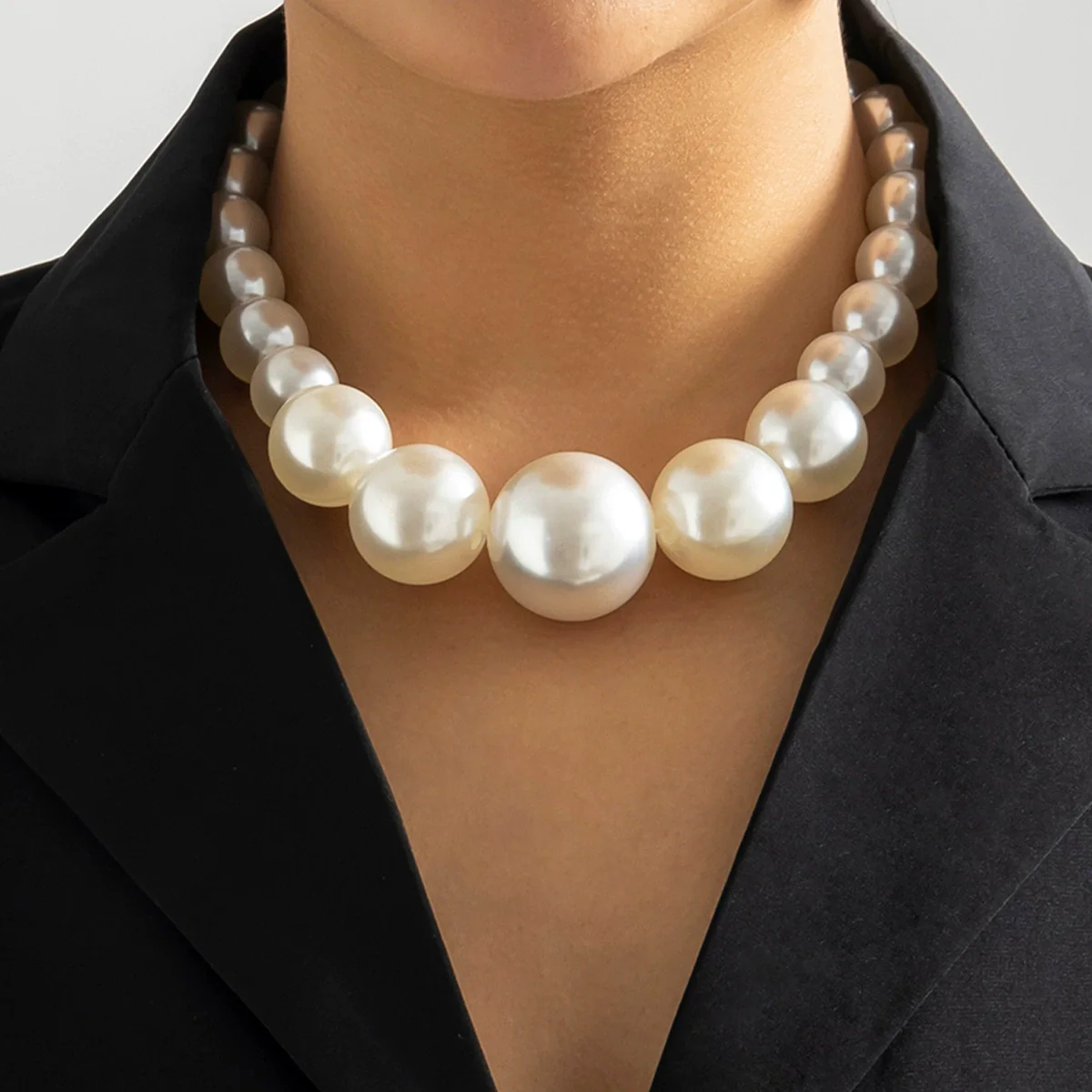 Jewelry Imitation Pearl Ball Chain Geometric French Retro Handmade Necklace - Image 6