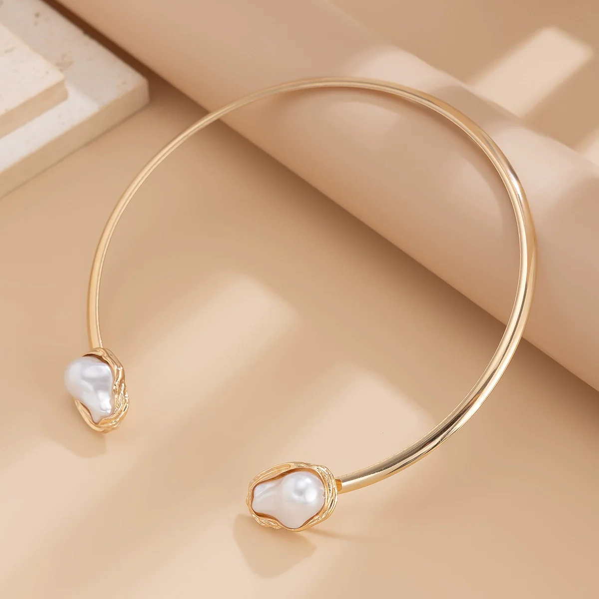 Jewelry Iron Alloy Imitation Pearl Geometric U Shape Baroque Style Collar Jewelry For Women - Image 9