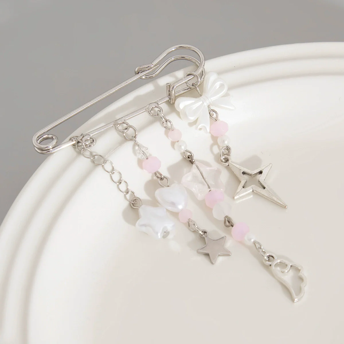 Jewelry Iron Alloy Imitation Pearls Acrylic Imitation Crystal Star Shaped Heartshaped Electroplated Minimalist Women's Pendant Brooch - Image 2