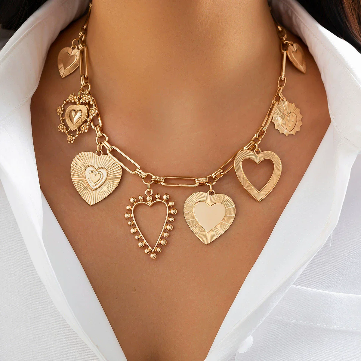 Jewelry Iron Chain Alloy Heart Shape Pendant Clavicle Chain Metallic Stripe Electroplating For Women - Image 3