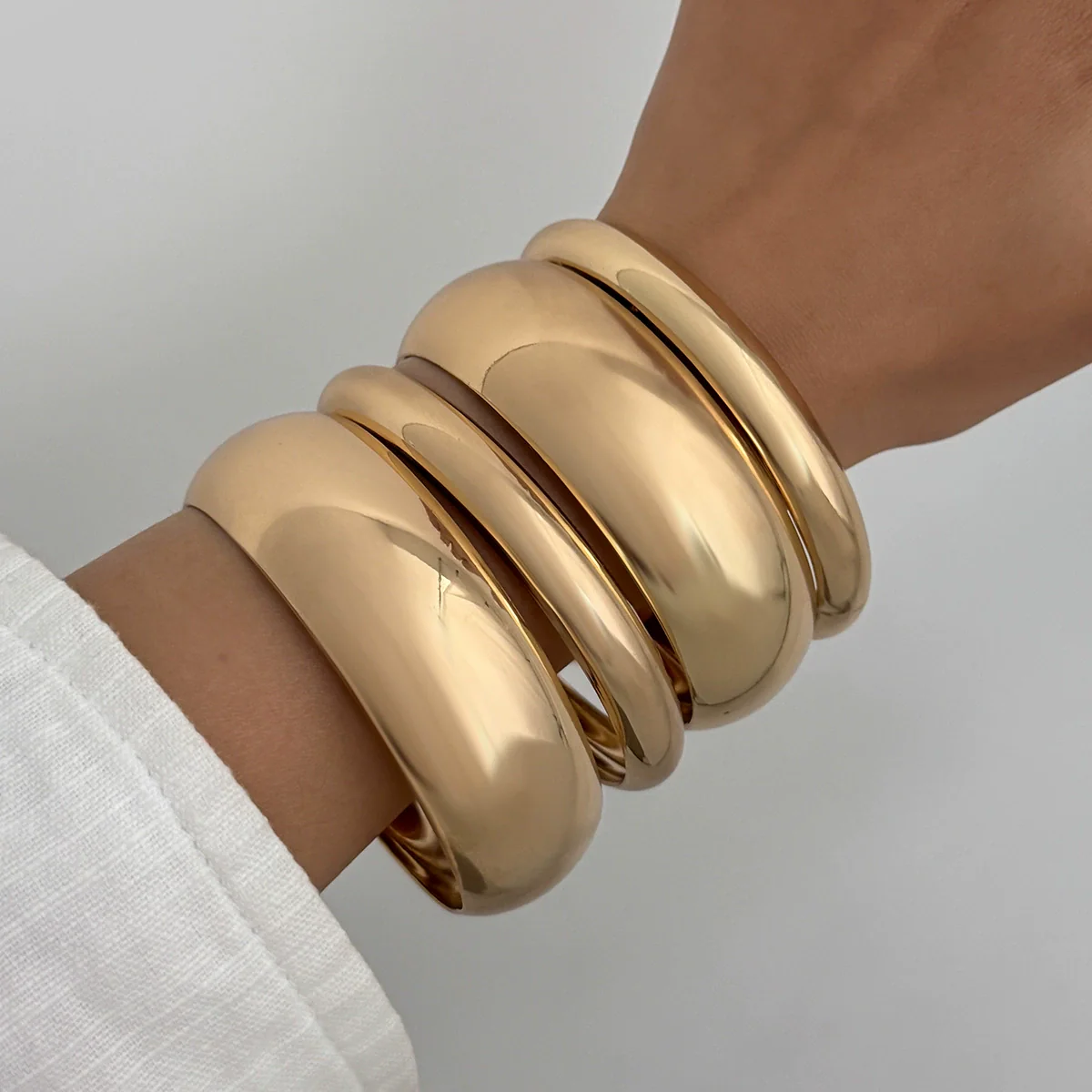 Jewelry Iron Simple Geometric Curved Glossy Twist Bracelet Set Electroplated - Image 11