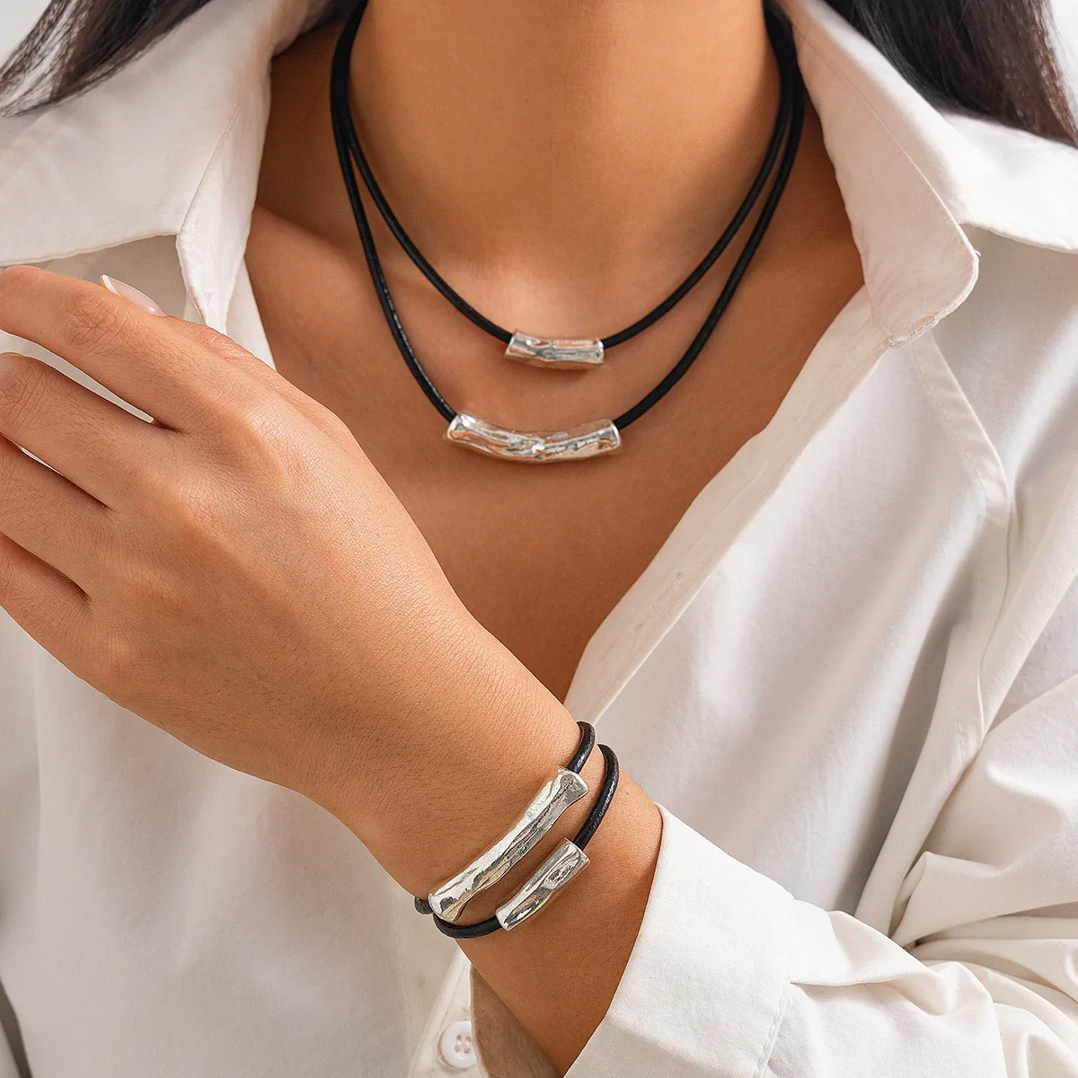 Jewelry Leather Wax Thread Alloy Hiphop Geometric Cylindrical Multilayer Clavicle Chain Necklace Set