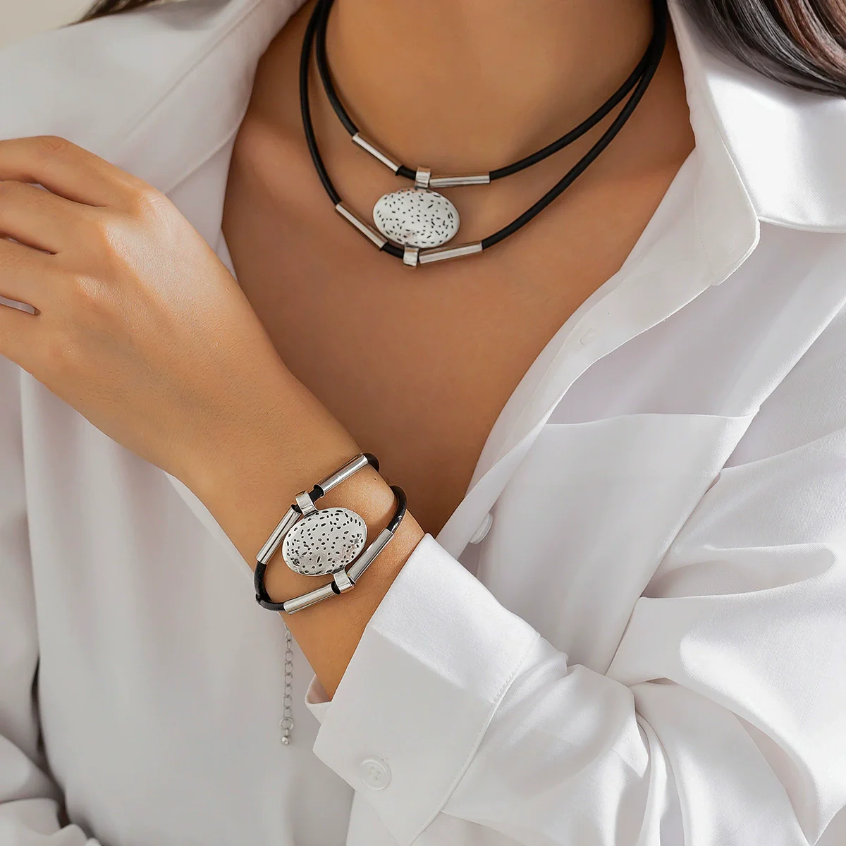 Jewelry Leather Wax Thread Alloy Hiphop Geometric Cylindrical Multilayer Clavicle Chain Necklace Set - Image 8