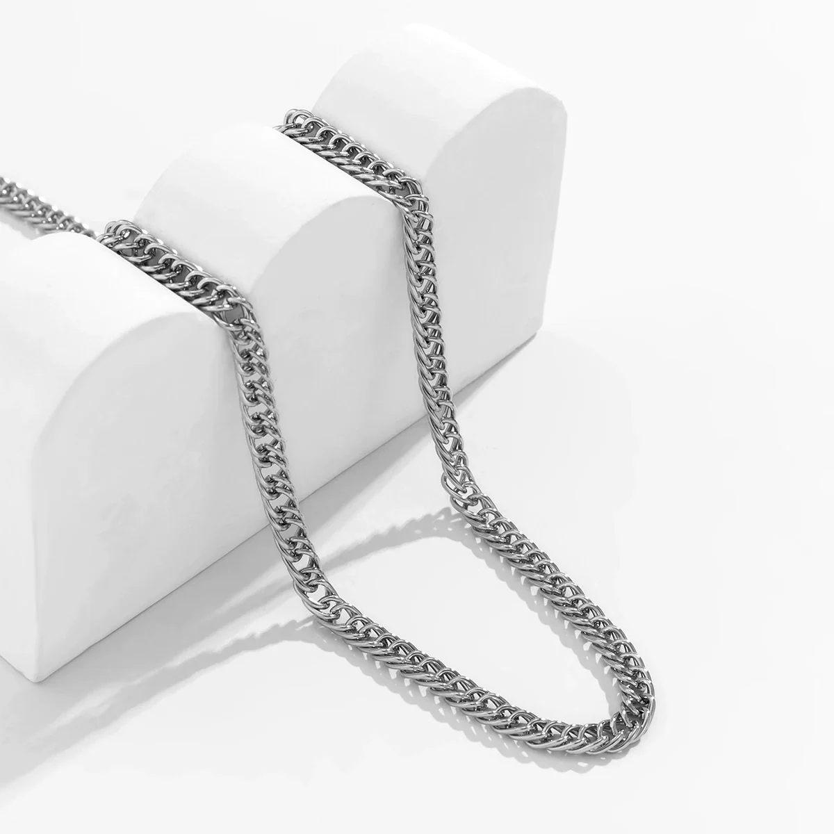 Jewelry Metal Chain Men's Body Chain Waist Chain Punk Exaggerated Simple Single Layer Iron Chain Leisure Style - Image 4