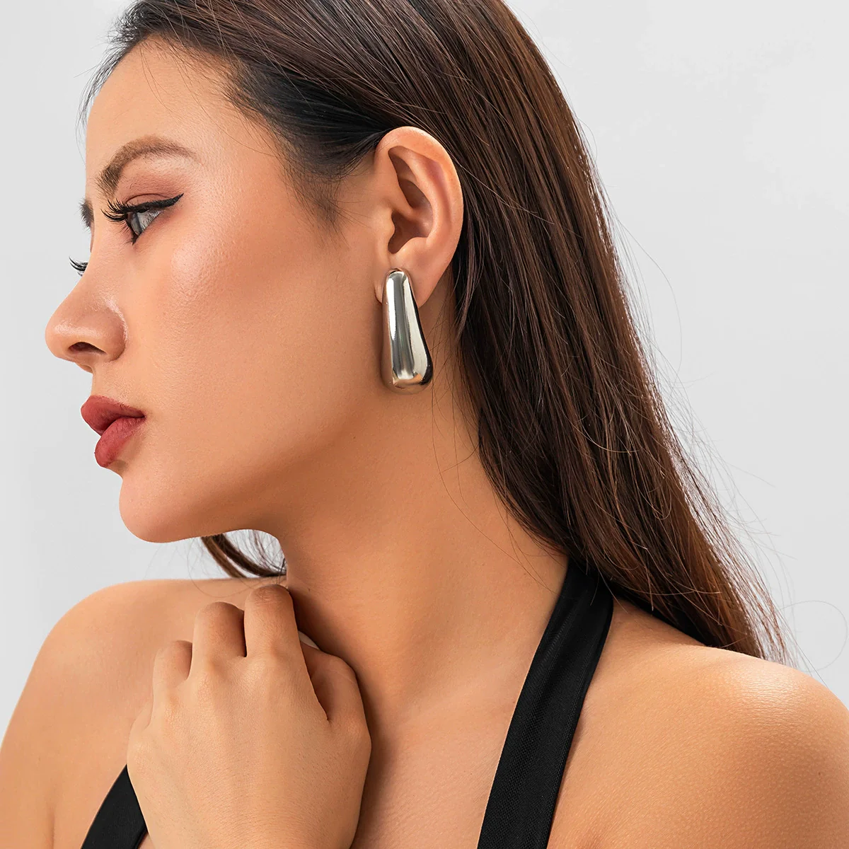 Jewelry Metal Geometric Imitation Pearl Tassel Pleated Earrings With Electroplating - Image 9