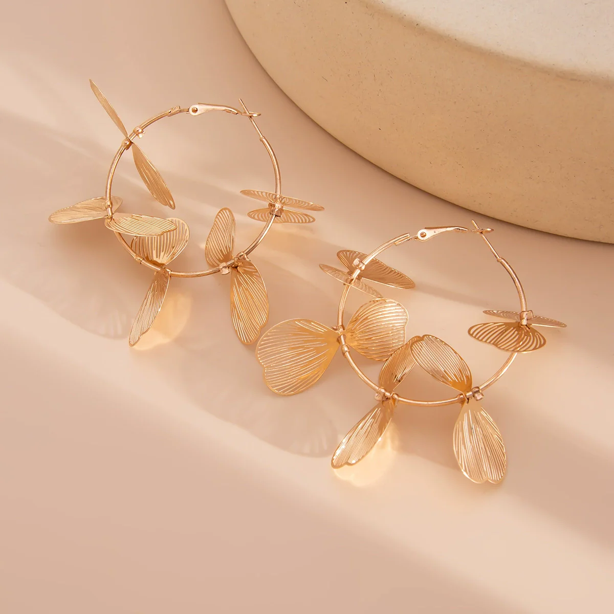 Jewelry Metal Leaf Flower Exaggerated Electroplated Earrings For Women - Image 6