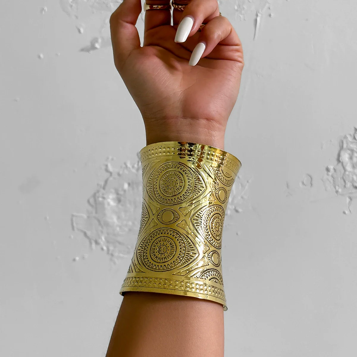 Jewelry Metal Retro Punk Style Geometric Printed Carving Opening Bracelet With Electroplating