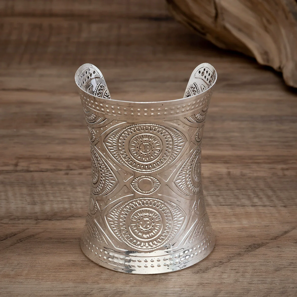 Jewelry Metal Retro Punk Style Geometric Printed Carving Opening Bracelet With Electroplating - Image 4