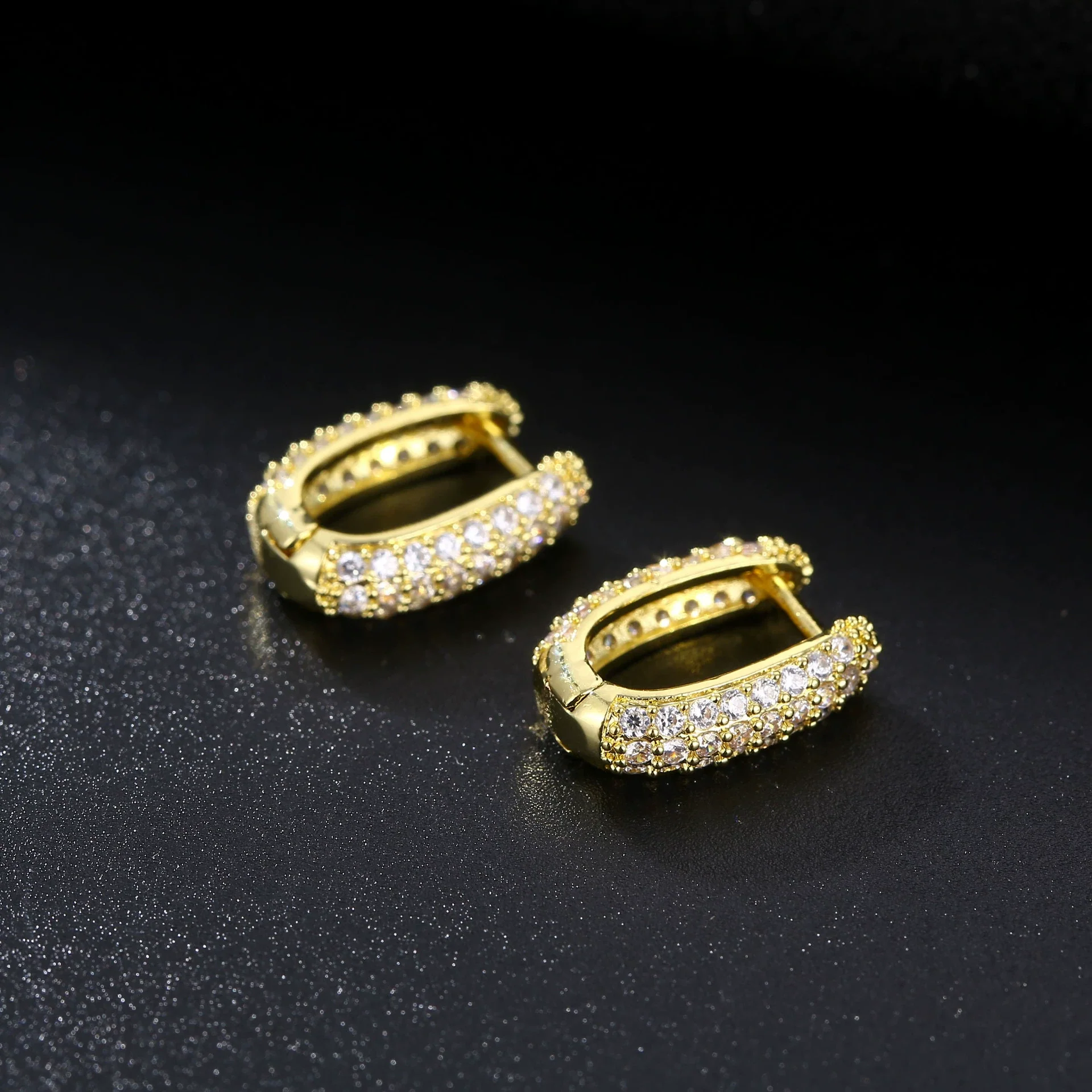 Jewelry Microinlaid Zircon Environmental Protection Copper Geometric Style Ear Buckle Earrings - Image 4