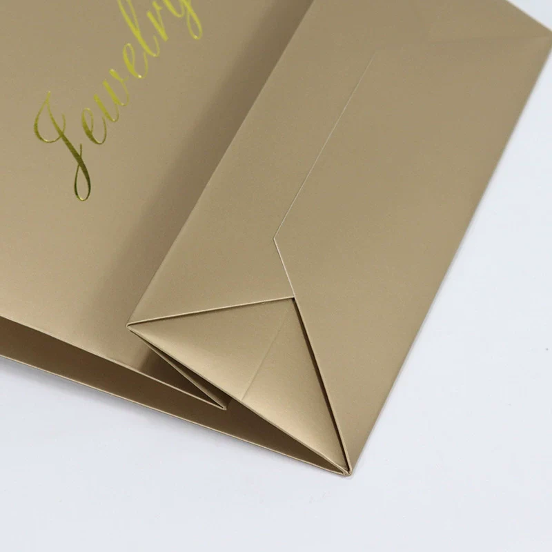 Jewelry Packaging Box And Handheld Paper Bag Made Of Paper And Cardboard - Image 2