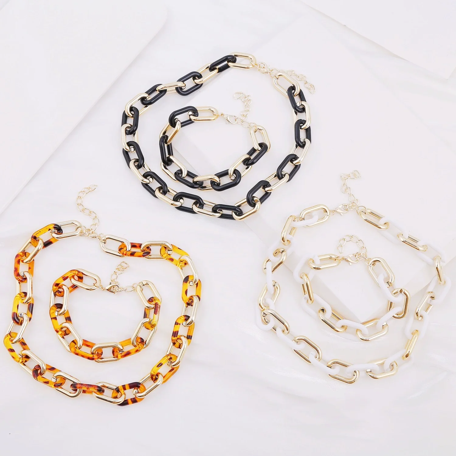 Jewelry Plastic Resin Geometric Box Chain Clavicle Necklace For Women Electroplated - Image 3