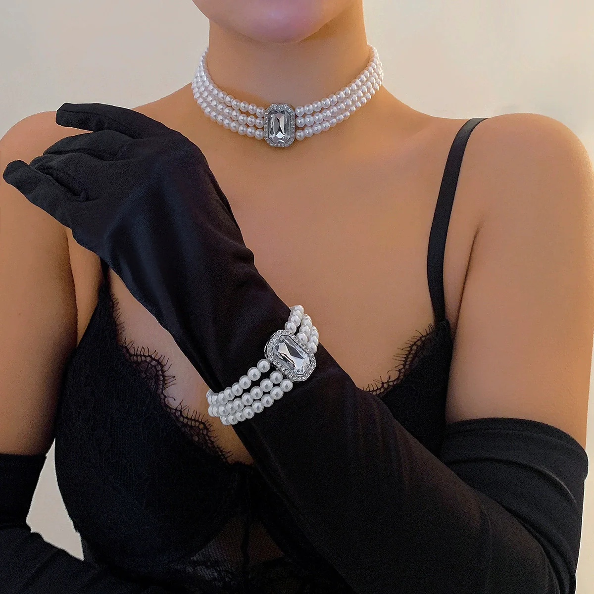 Jewelry Plastic Resin Geometric Multi Layer Imitation Pearl Ball Chain Necklace For Women - Image 4