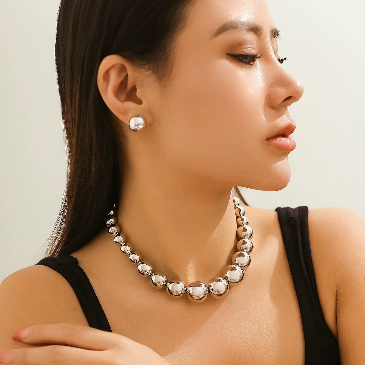Jewelry Punk Exaggerated Metal Bead Imitation Pearl Necklace Choker With Geometric Pattern And Electroplating Treatment - Image 7