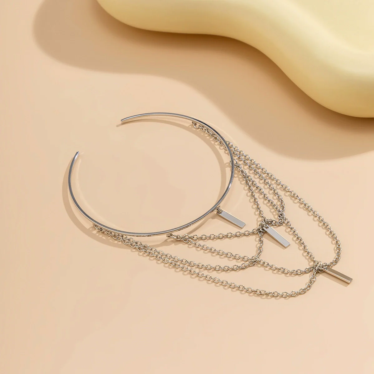 Jewelry Punk Metal Arm Ring With Hanging Chain Tassel And Electroplating Treatment - Image 3