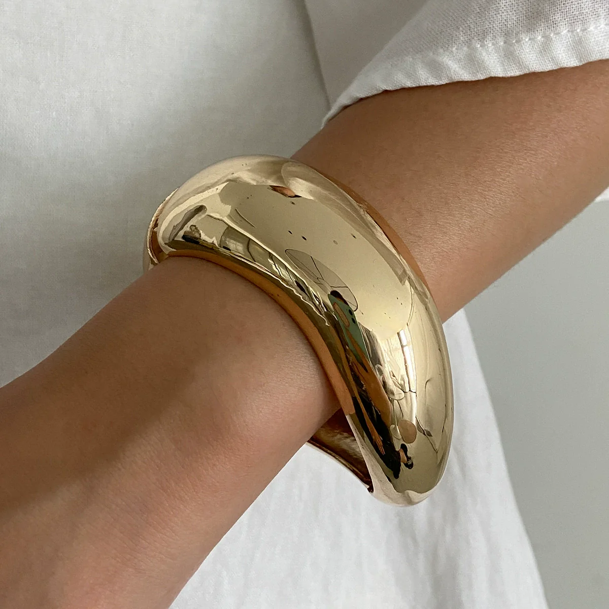Jewelry Resin Geometric Glossy Light Luxury Elegant Polish Bracelet For Women - Image 11