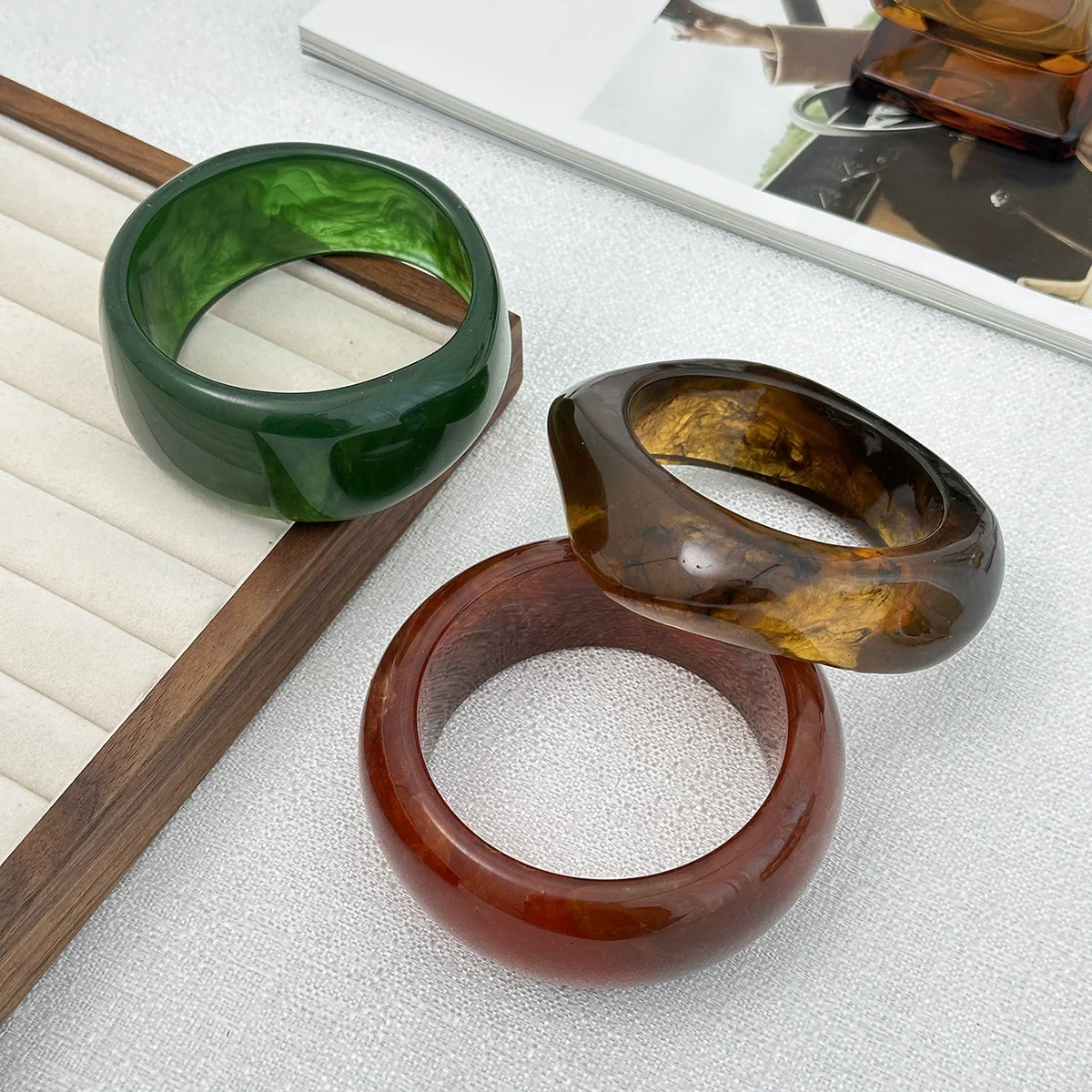 Jewelry Resin Wide Bracelet French Retro Geometric Round Curved Handmade For Women - Image 4