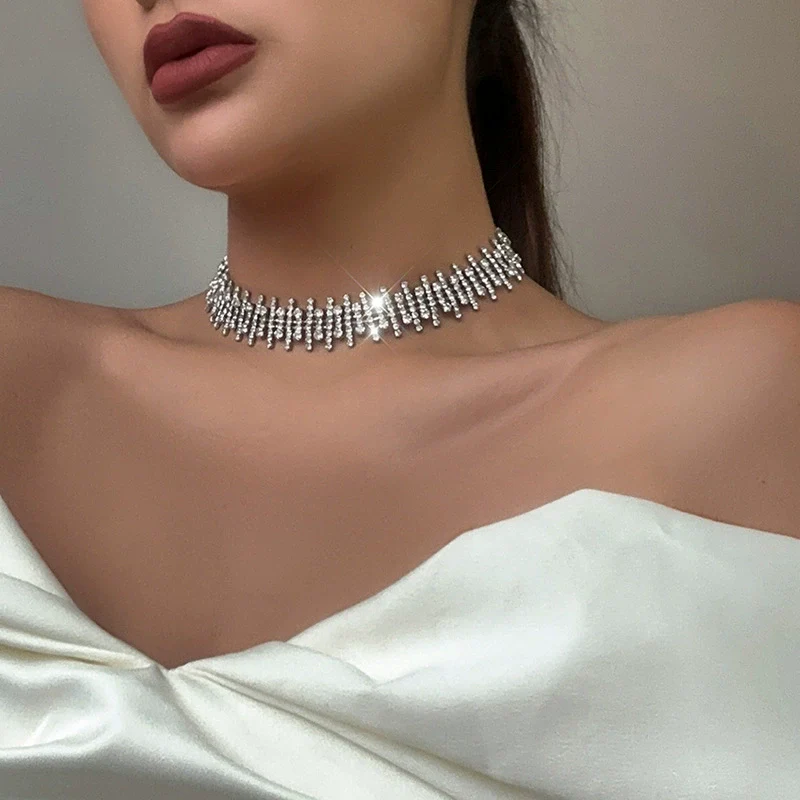 Jewelry Rhinestone Claw Chain Clavicle Necklace With Dropshaped And Geometric Pattern For Women - Image 3