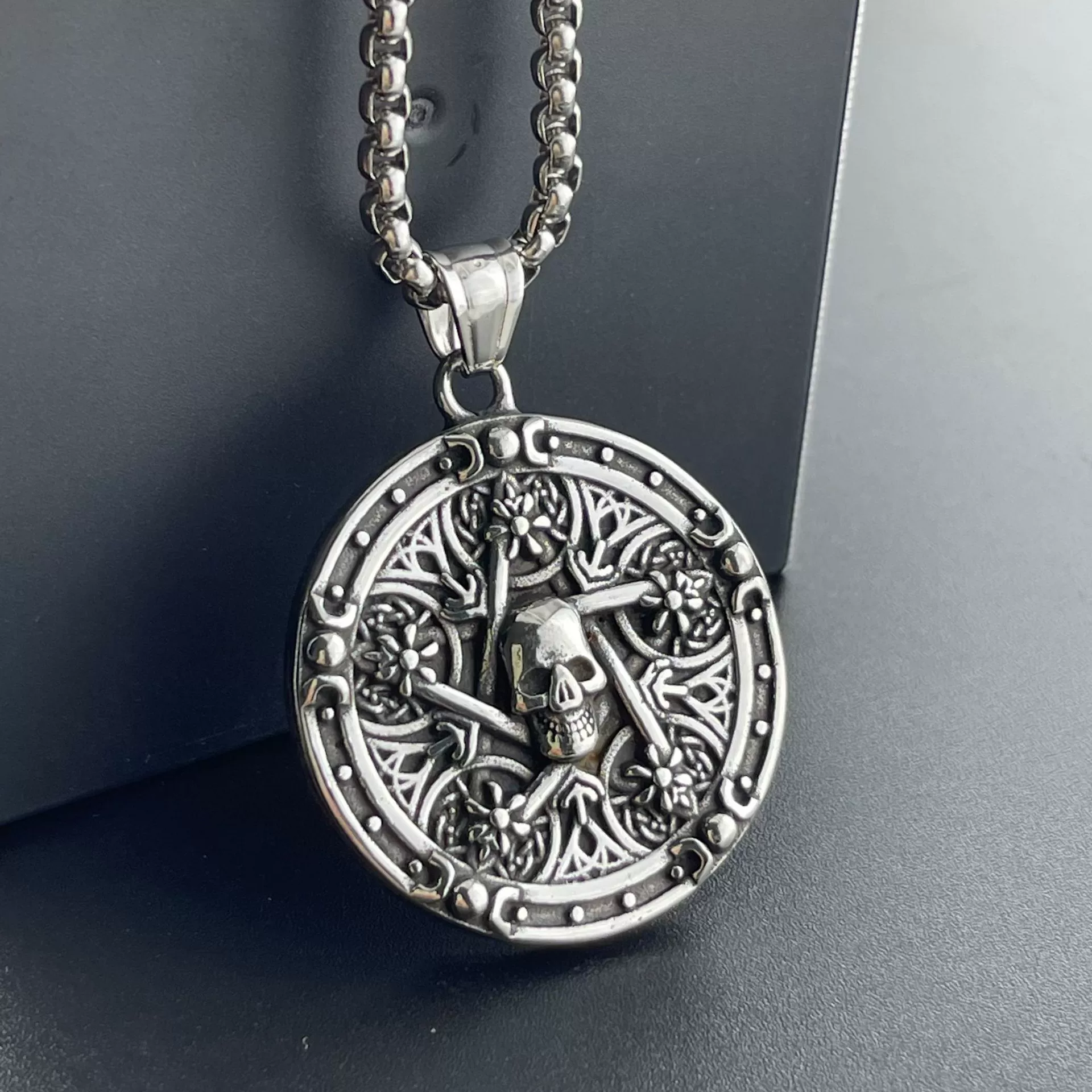 Jewelry Stainless Steel Punk Magic Eye Faucet Hip Hop Fivepointed Star Doll Polishing Pendant - Image 2