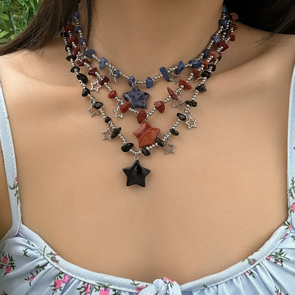 Jewelry Sweet Irregular Turquoise Plastic Ball Chain Collarbone Necklace With Geometric Design And Electroplating Treatment For Women - Image 3
