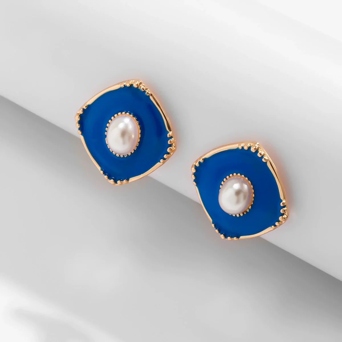 Jewelry Vintage Fragrant Style Heartshaped Geometric Round Earrings For Women Dripping Oil Alloy Imitation Pearl Electroplating - Image 5