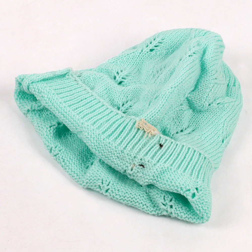 Knitted Acrylic Women's Hat With Hollow Leaves Lace Button Jacquard Patchwork Design - Image 3