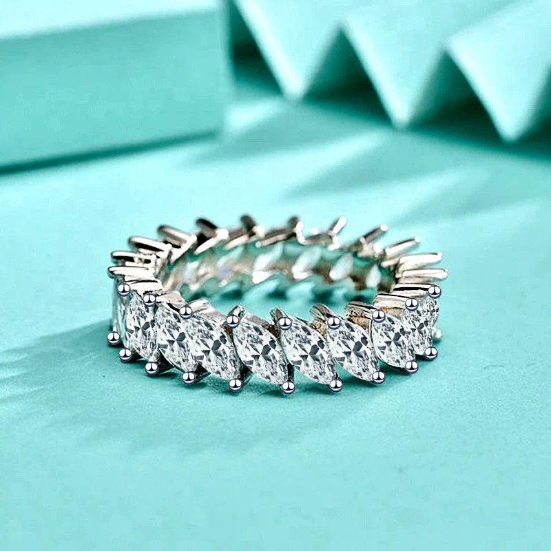 Ladies 925 Sterling Silver Horse Eye Zircon Diamond Ring Light Luxury Geometric Style