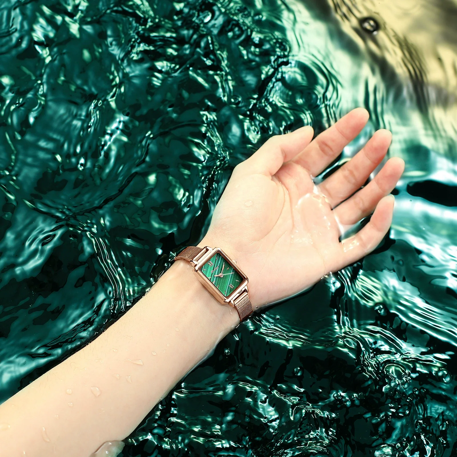 Ladies Alloy And Stainless Steel Square Quartz Watch With Mineral Strengthened Glass Mirror And Onion Crown - Image 3