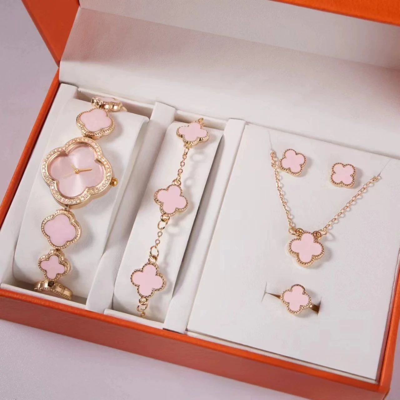 Ladies Alloy Band Quartz Watch With Four Leaf Clover Design And Flower Shaped Dial - Image 7