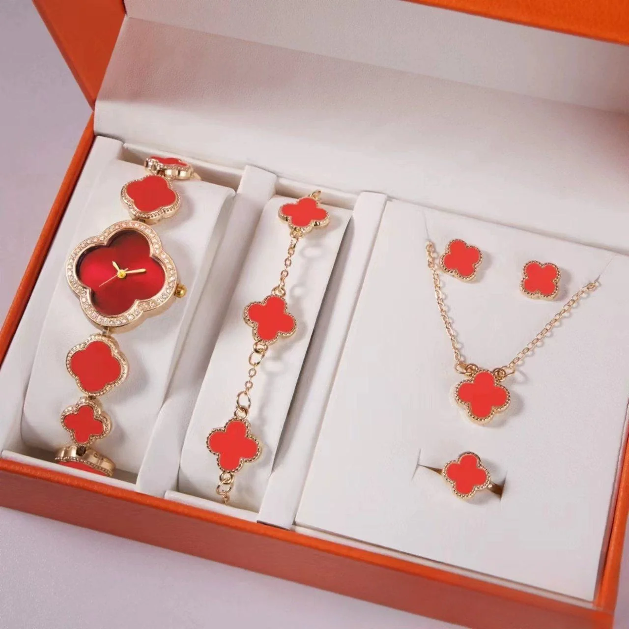 Ladies Alloy Band Quartz Watch With Four Leaf Clover Design And Flower Shaped Dial - Image 9