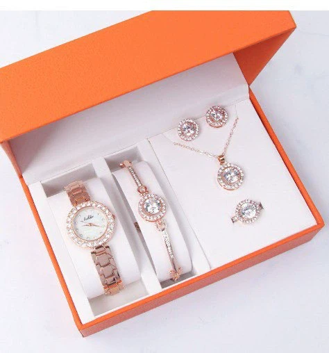 Ladies Alloy Case Imitation Leather Strap Round Dial Diamond Watch - Image 11