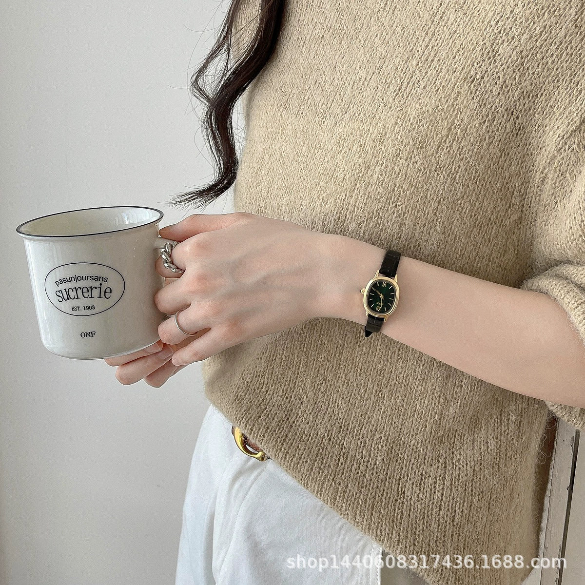Ladies Alloy Case Oval Retro Leisure Watch - Image 3