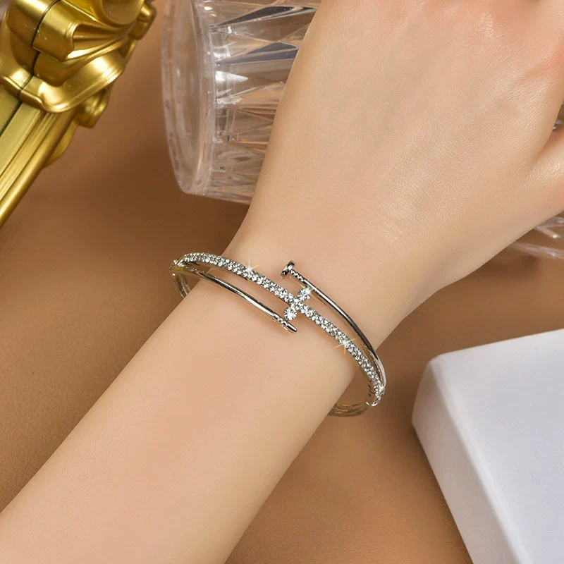 Ladies Alloy Heart Shape Inlaid Crystal Jewelry Bracelet - Image 10